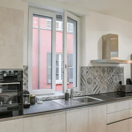 Fuori Le Mura - Balcony & A/c