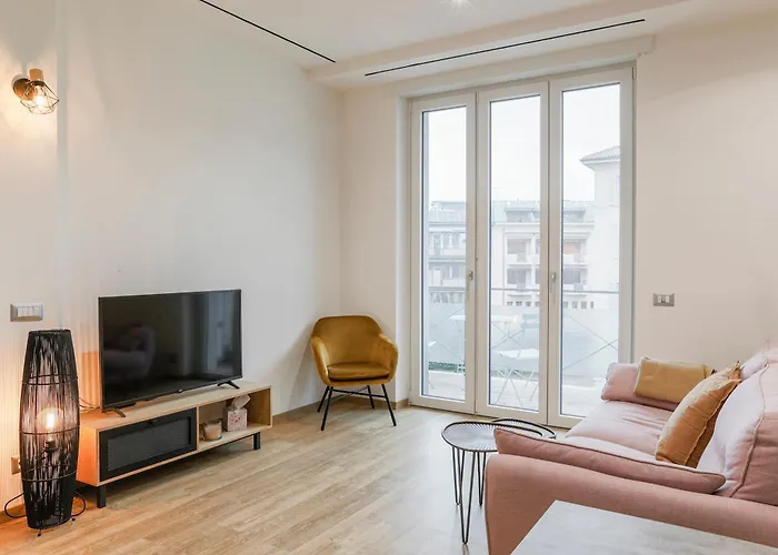 Fuori Le Mura - Balcony & A/c Apartment *