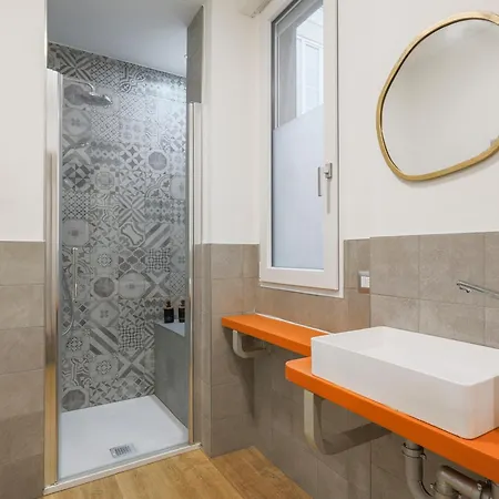 Fuori Le Mura - Balcony & A/c Όπως